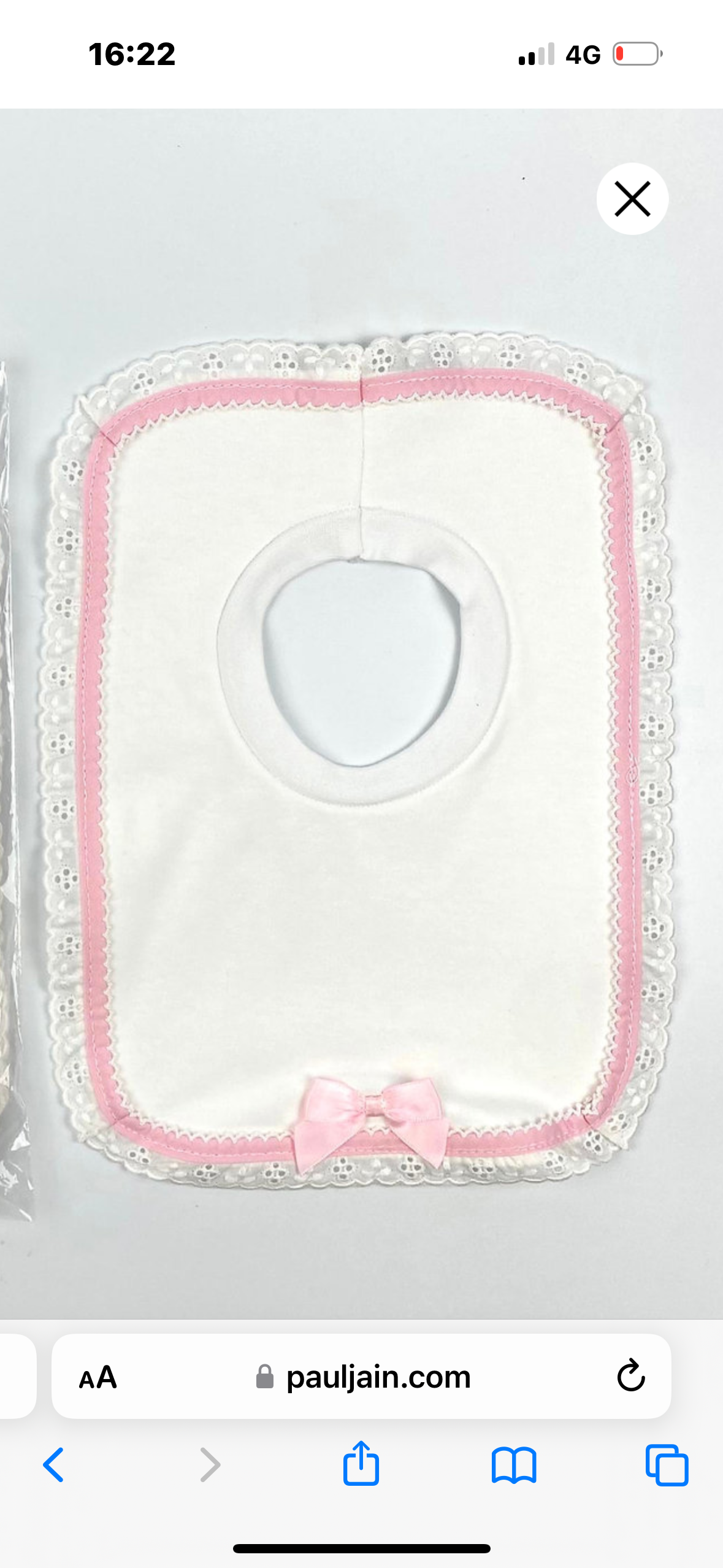 Pink laced and bow bib